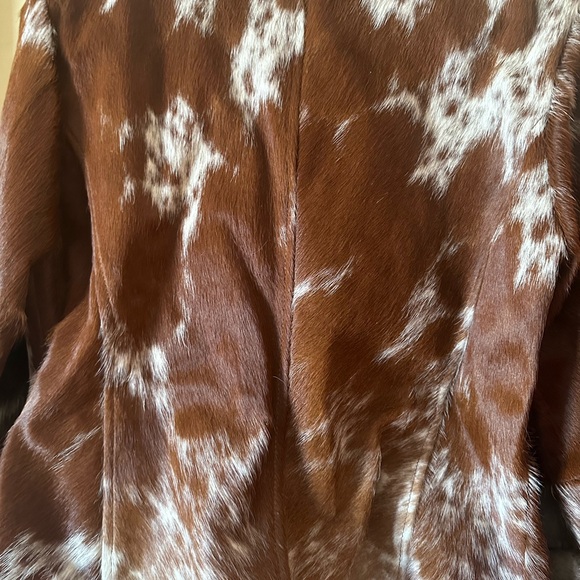 Gorgeous Western Style Cowhide Ladies Jacket - Picture 7 of 8